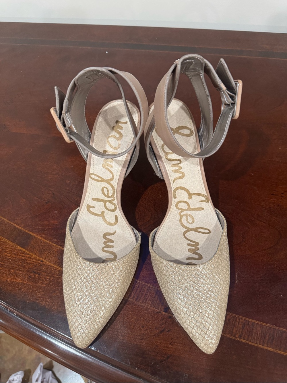 Sam Edelman Elegant Women's Ankle-Strap Pumps in Pearl Beige Size 8 - Picture 3 of 6